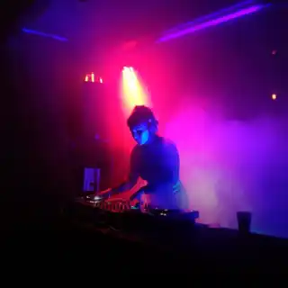 🔴 Gal b2b XVII
