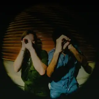 🔴 Cuervo Cuervo & Sophie Alice