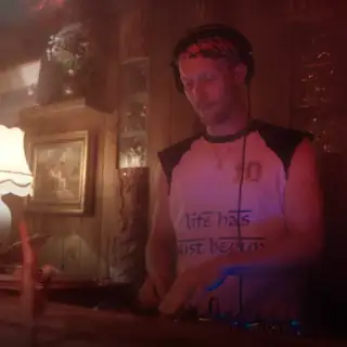 🔴 Atréju b2b DAVE EMBRACE
