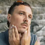 Dela Nesto artist profile