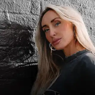 Hanni Hanni