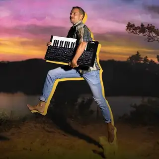 🔴 Lovestad (Live)