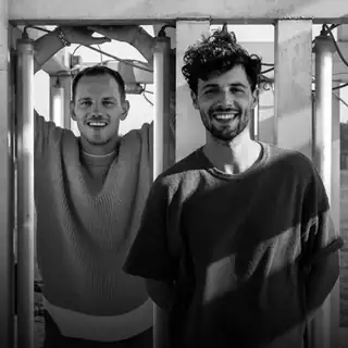 🔴 Max & Mellow