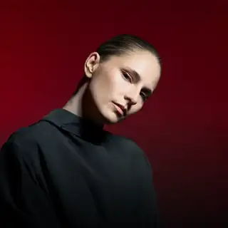 🔴 Natascha Polké
