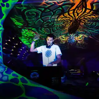 Perkins & Possebility has been playing since 21:30 in Trancefloor