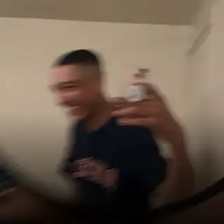 🔴 Man with the Speaker