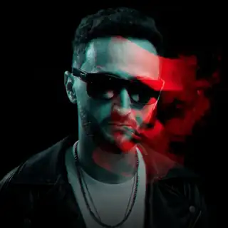 🔴 Man with the Speaker