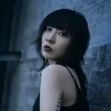 Künstlerprofil von Risa Taniguchi Künstlerprofil von Risa Taniguchi