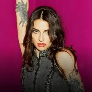 🔴 Roberta Deflorio