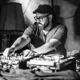 Profil d’artiste de Symoh Sares Profil d’artiste de Symoh Sares