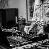 San Der artist profile