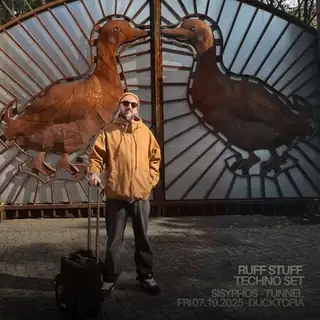 Set dla Sisyphos Ducktopia Nichtgeburtstag 2025 przesłany na SoundCloud 6 miesięcy temu temu