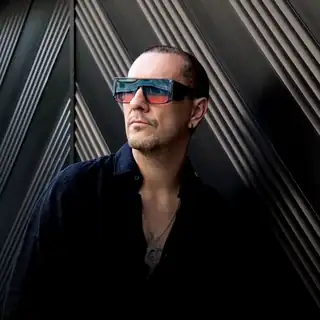 🔴 Luz Sánchez b2b Vazik