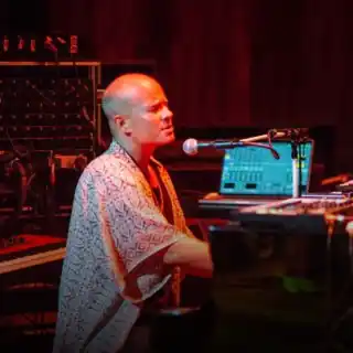WIKTOR ŁOŚ WIKTOR ŁOŚ