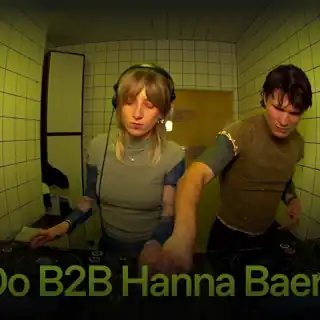 Hanna Baertig b2b Alex.Do gra od 06:30 w Tanzwüste